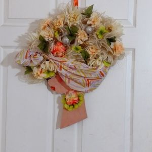 Diva wreath a foot tall